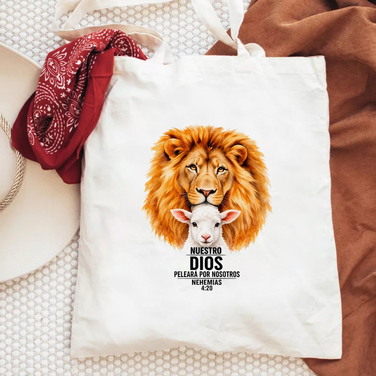 Christian Heat Transfer Lion and Lamb Nuestro Dios Peleara Por Nosotros Scripture Graphic for Christian Apparel and Gifts - 6