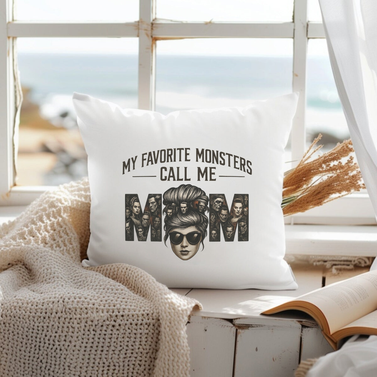 Vintage Monster Mom DTF Transfer，My Favorite Monsters Call Me Mom，Retro Horror Iron-On Heat Transfer for T-Shirts, Halloween, Mother’s Day, DIY Gifts